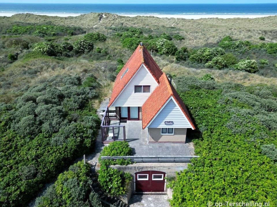 buitenaanzicht Neeke (Midsland aan Zee)